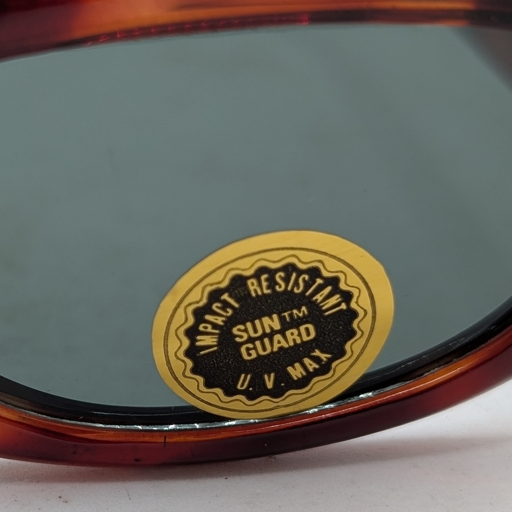 Tortoise Shell Sunglasses - Picture 8 of 8